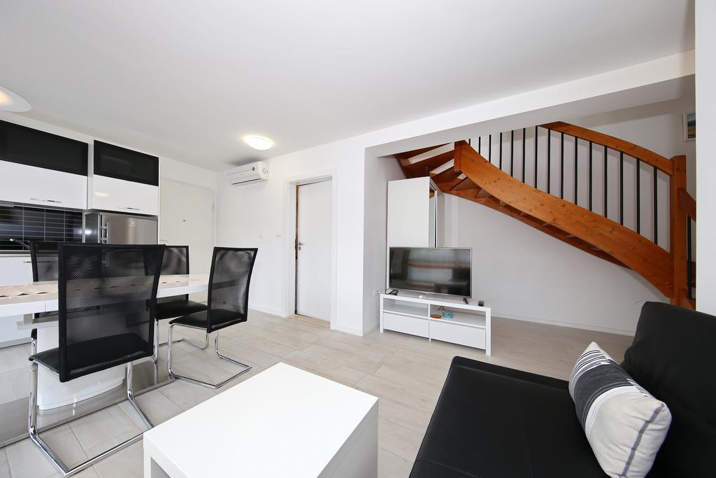 Apartments Matkovic Светі Филип-і-Яков Екстер'єр фото
