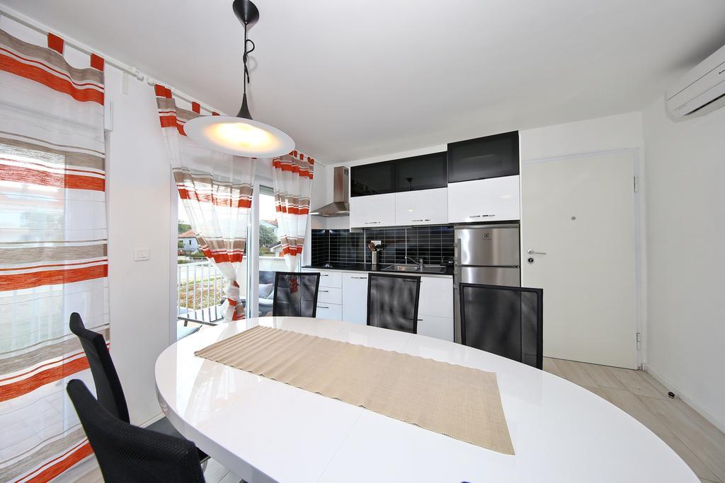 Apartments Matkovic Светі Филип-і-Яков Екстер'єр фото